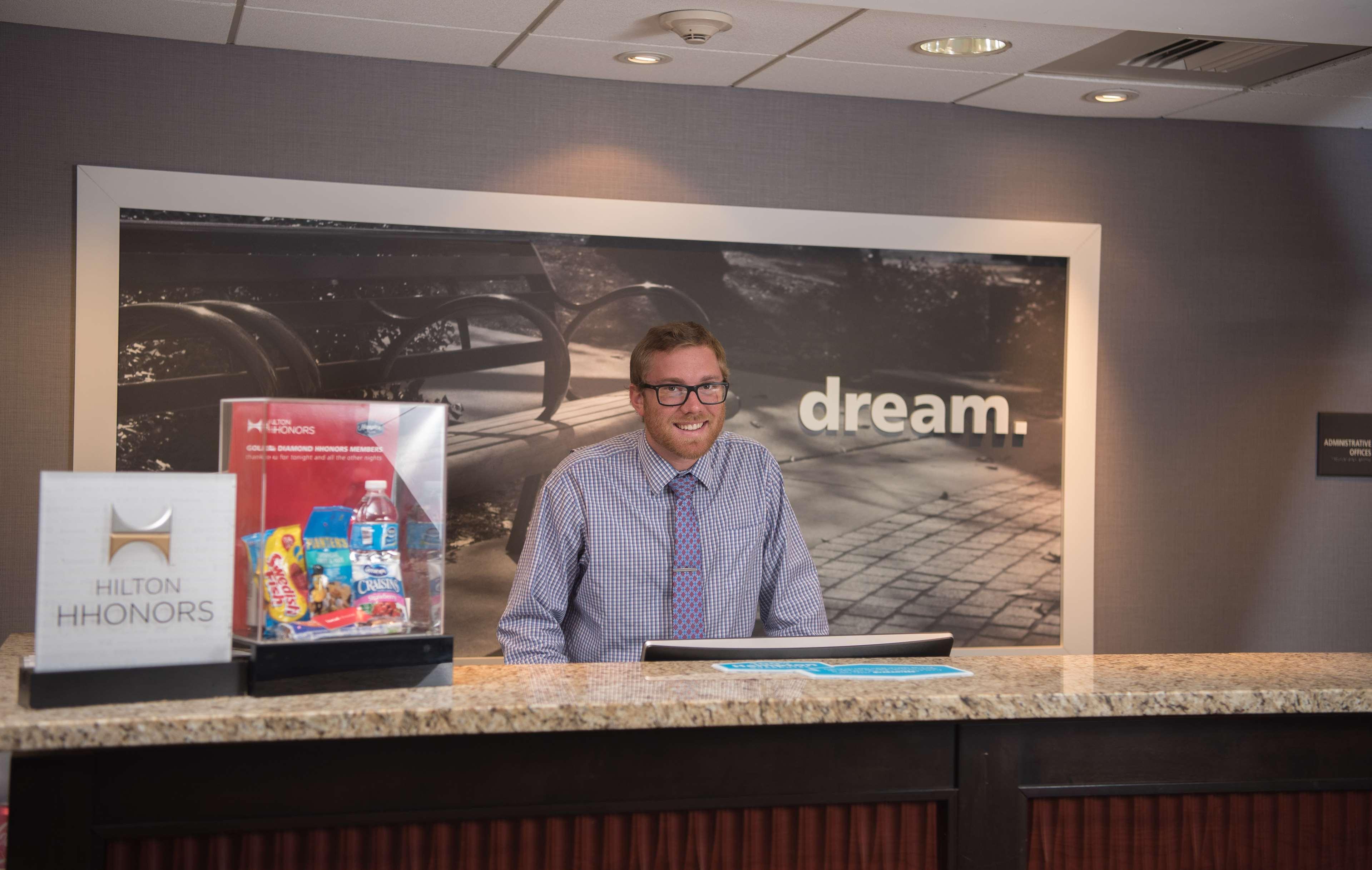 Hampton Inn Doylestown Warrington Extérieur photo