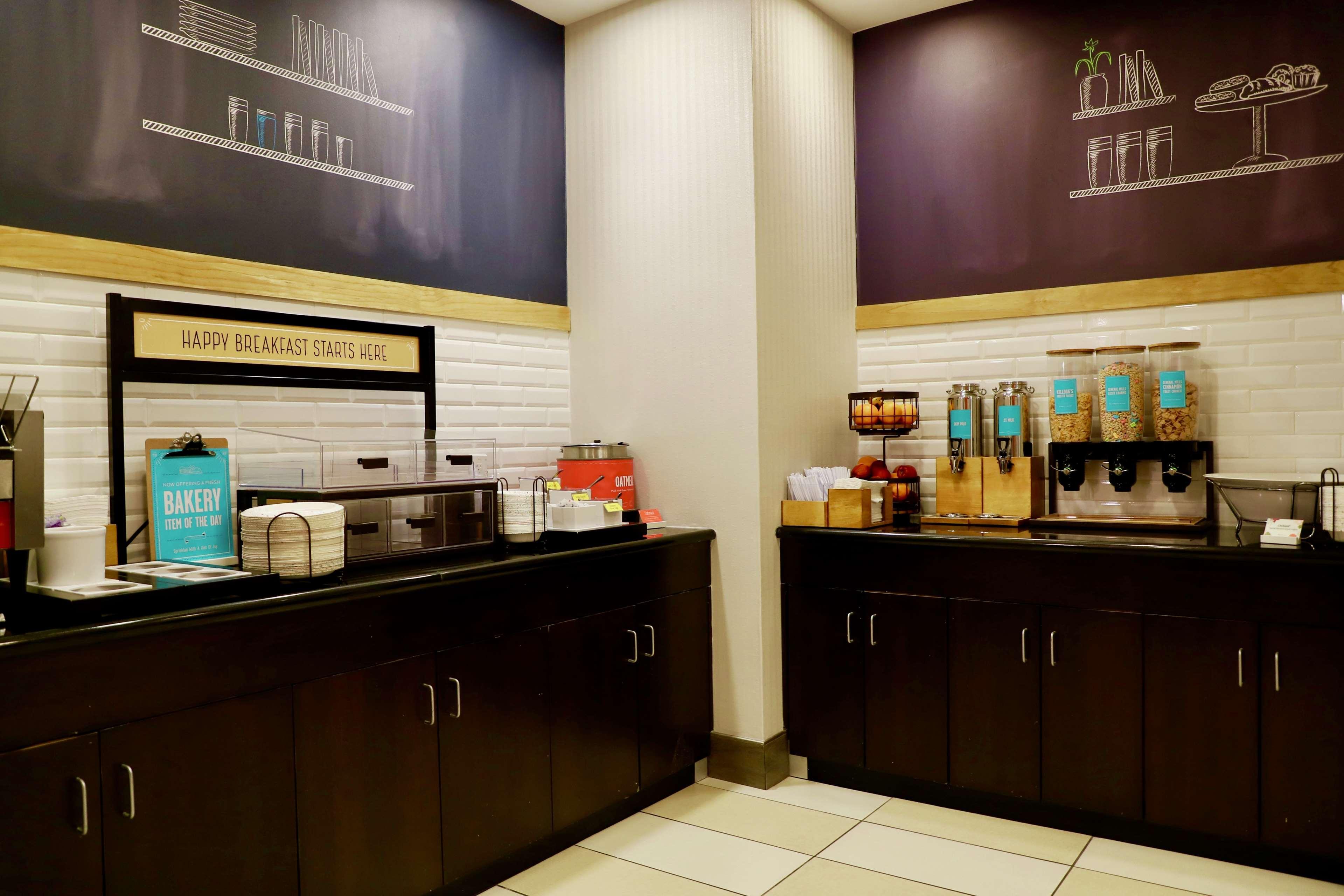 Hampton Inn Doylestown Warrington Extérieur photo