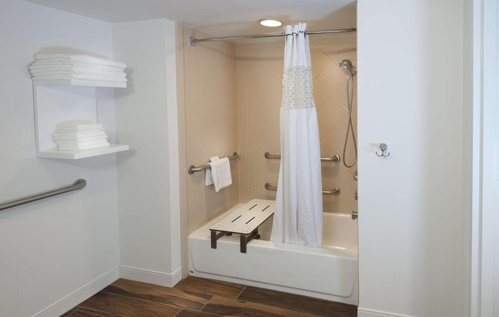 Hampton Inn Doylestown Warrington Extérieur photo