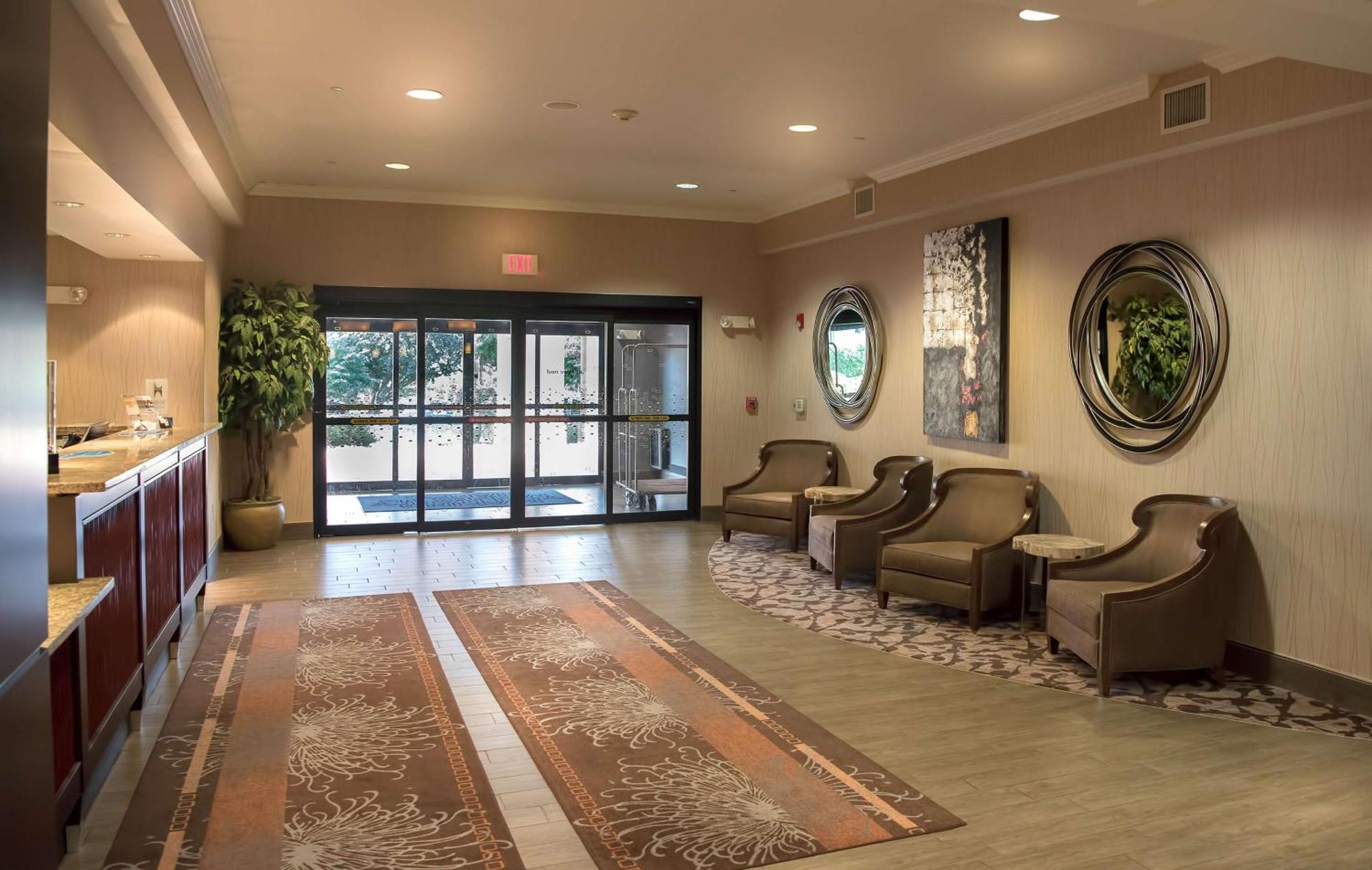 Hampton Inn Doylestown Warrington Extérieur photo